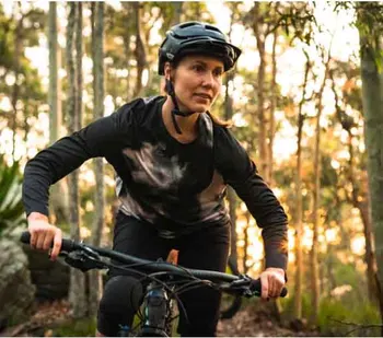 2023 нова дамски велосипедна майк ендуро мтб спортни дрехи велосипедна майк downhill jersey облекло за мотокрос