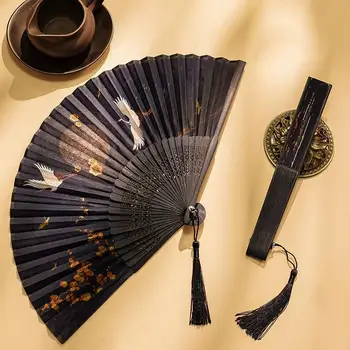 1бр Китайски стил Античен фен Класически сгъваем фен Изискана пискюл Hanfu Танц декоративен подпори Фен Украса за Дома Занаяти