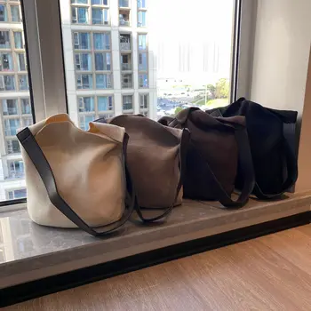 Дамски плетени калъф чанта-тоут голям капацитет, зимни голяма вязаная чанта ръчна изработка на рамото, женски обикновена портмонета и чанти