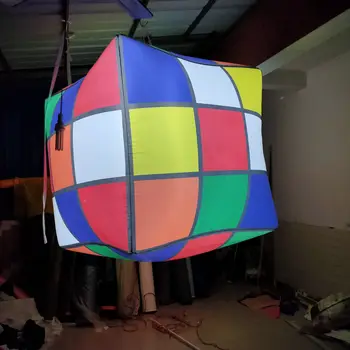 2023 Надуваем цветен куб Надуваема модел на куба за външна декоративна реклама