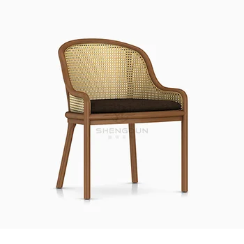 Скандинавски прост стол от ратан от масивно дърво за интериора на хотела, креативни дизайнерски мебели за приемна