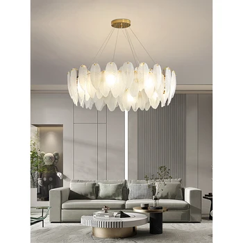 Постмодернистский стъклена лампа с пера, луксозен тавана лампа, полилей за всекидневната, проста атмосфера, уютна спалня, окачена лампа с пера